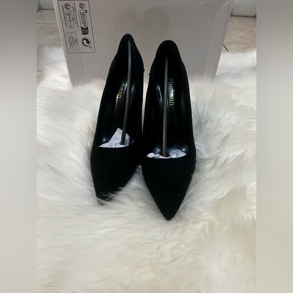 Black Heels with Floral EmbellishmentsChinese size CN 36 - Picture 1 of 8